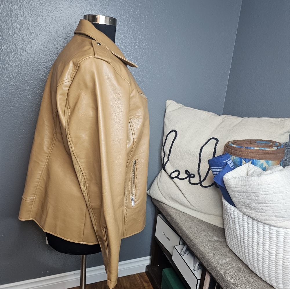 Lane Bryant brown sugar faux leather moto jacket size 22/24W - Picture 2 of 4